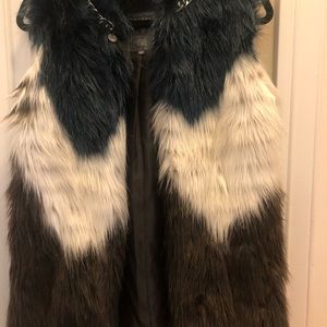 GUESS Faux Fur Vest